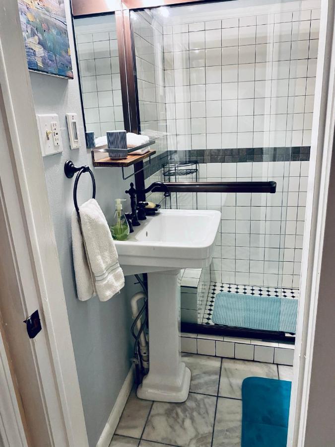 블루밍턴 Boho-Chic Travel Pad - Unit 2 아파트 외부 사진